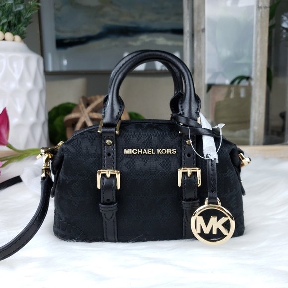 Michael Kors Handbags - 🌺NWT Michael Kors XS MINI Ginger crossbody black